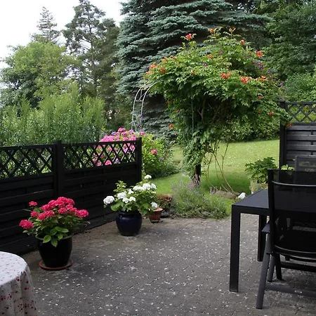 Le Chapeau Bed & Breakfast