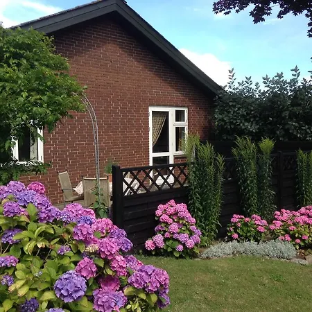 Le Chapeau Bed & Breakfast Rudkobing